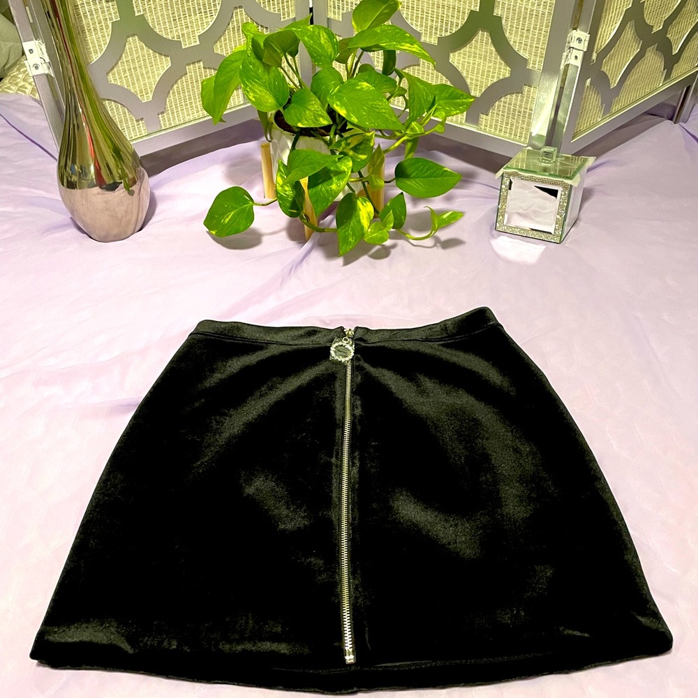 H&M Black Mini Skirt